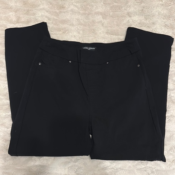 Mario Serrani Black Capris - Picture 1 of 5
